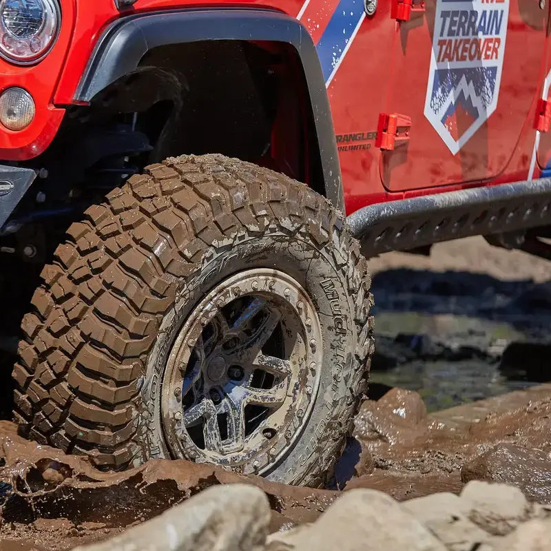 BFGOODRICH 40X13.50R17LT D MUD-TERRAIN T/A KM3 LIGHT TRUCK