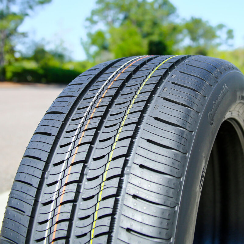 CONTINENTAL 205/50R17 XL TRUECONTACT TOUR 54 PASSENGER/CUV/SUV